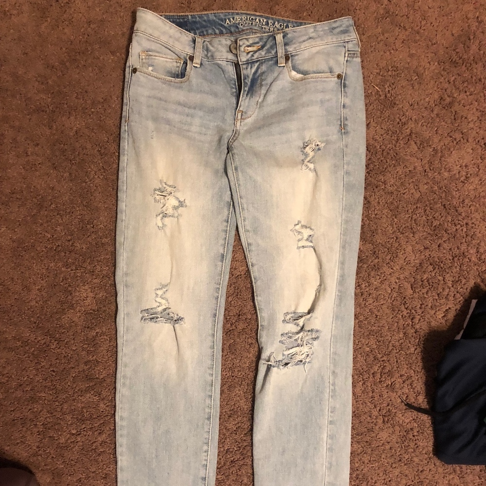 American Eagle Light Wash Jeans
